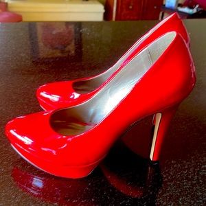 Kenneth Cole stilettos red